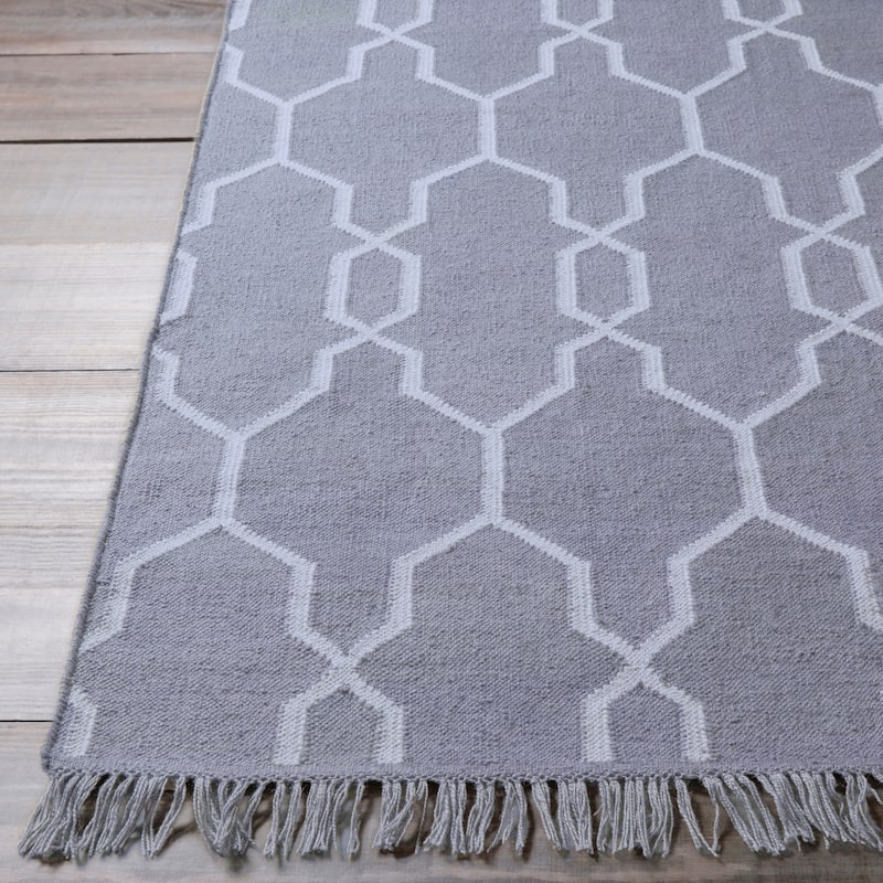 Hand-Woven Terrell Lattice Pattern Indoor/Outdoor Area Rug
