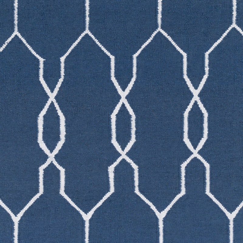 Hand-Woven Terrell Lattice Pattern Indoor/Outdoor Area Rug