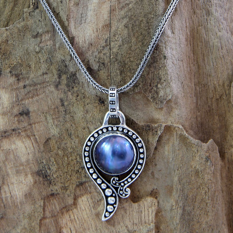 Handmade Sterling Silver 'Sky Catcher' Pearl Necklace (12 mm) (Indonesia)