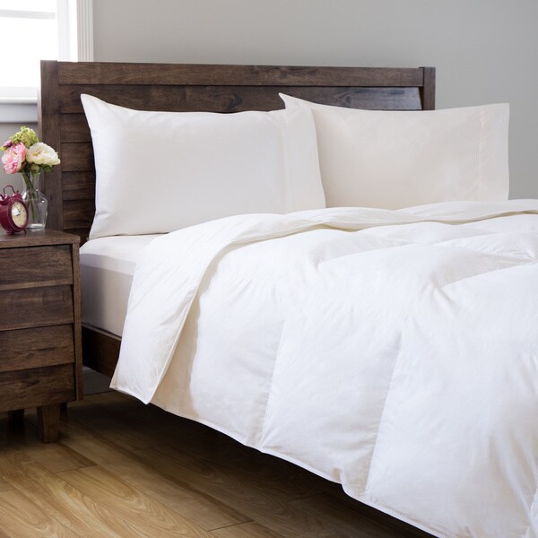 Hotel Madison 300 Eurobox Ultra Cool Down Alternative Comforter