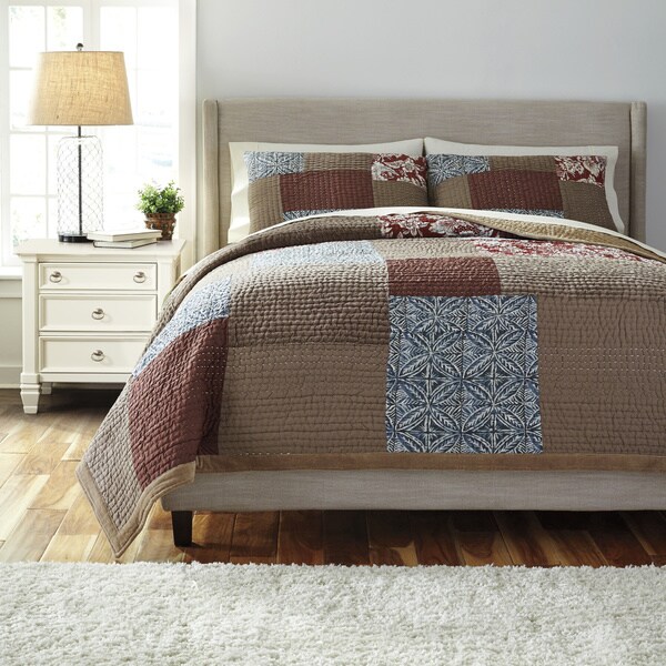 Signature Designs by Ashley Patchwork Quilt 3-piece Set