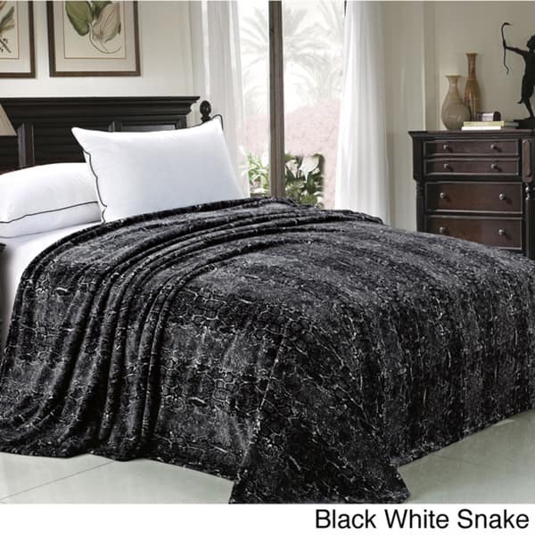 Lightweight Printed Safari Animal Flannel Fleece Blanket - Twin - Black White Snake