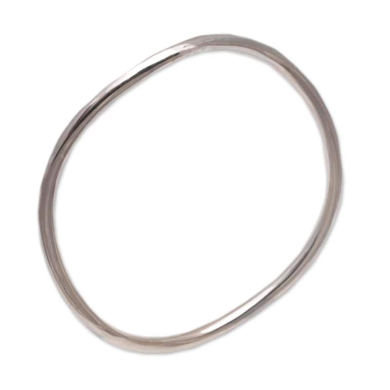 Handmade Sleek and Chic Sterling Silver Bracelet (Indonesia)