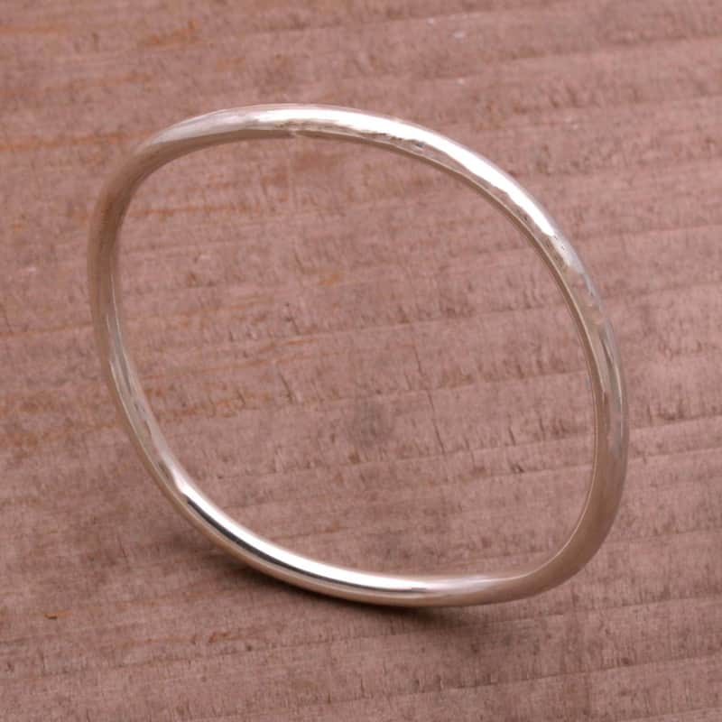 Handmade Sleek and Chic Sterling Silver Bracelet (Indonesia)