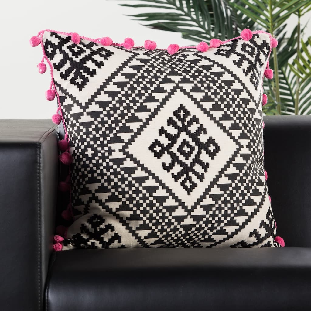 Handmade Geometric Black/ Pink 20-inch Throw Pillow