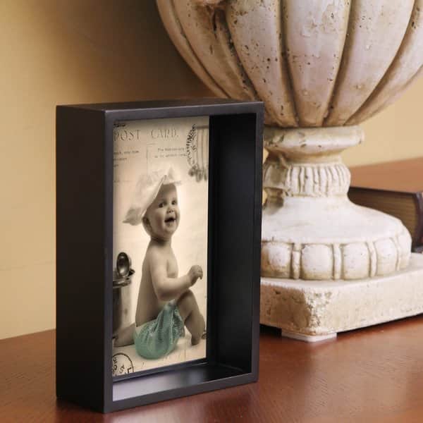 Adeco Decorative Black and White Wood Family Wall Hanging Picture Photo Frame 5 openings 4x6