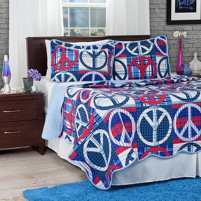 Lavish Home Light Blue Abstract Peace Sign 3-piece Quilt Set - Multi-color