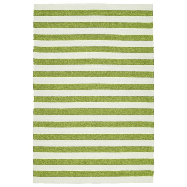 Handmade Indoor/ Outdoor Getaway Apple Green Stripes Rug (5' x 7'6) - 5' x 7'6"