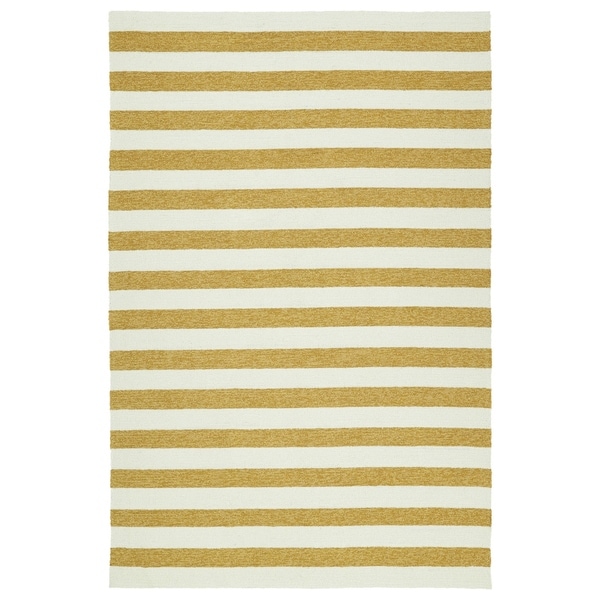 Handmade Indoor/ Outdoor Getaway Gold Stripes Rug - 4' x 6'