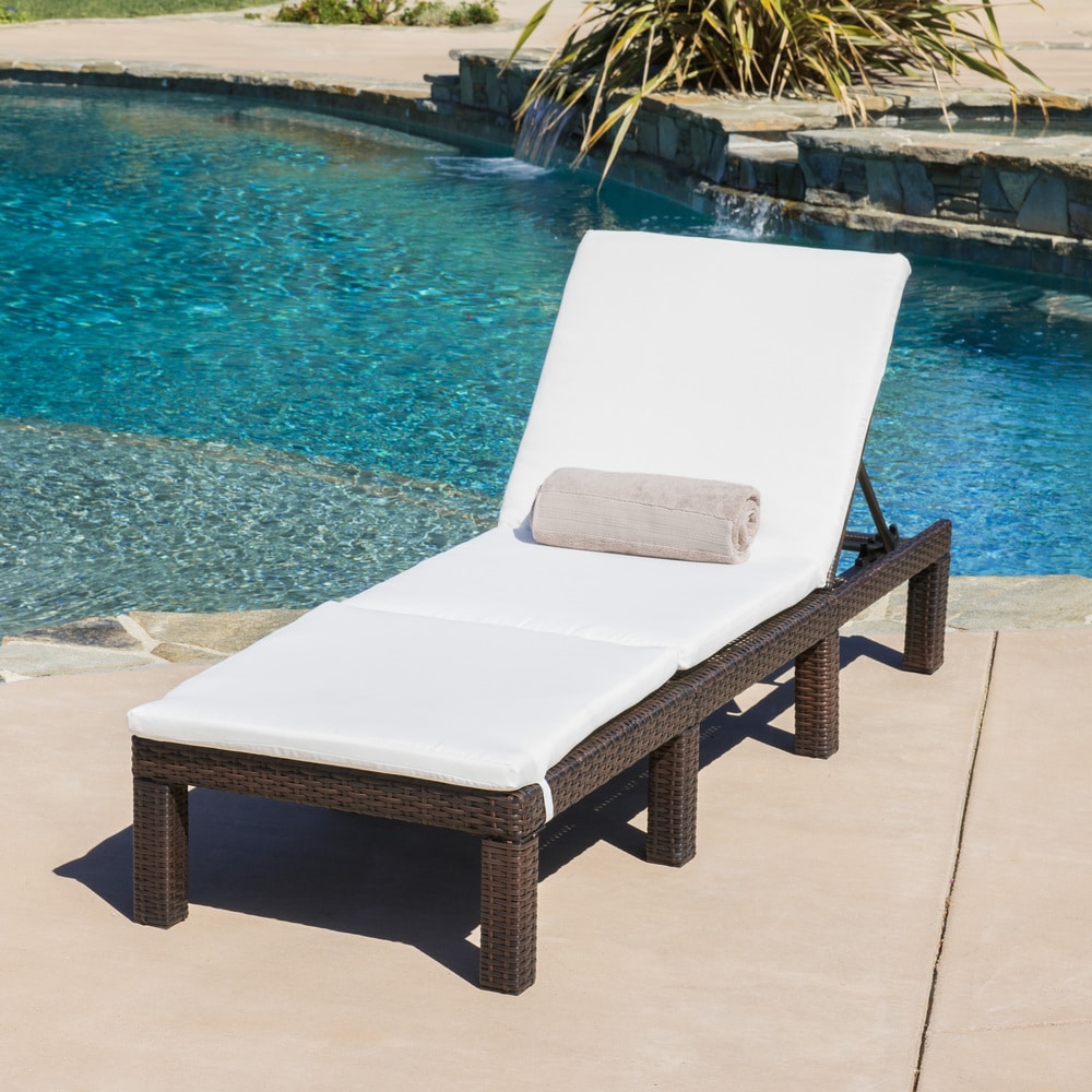 flat outdoor seat cushions