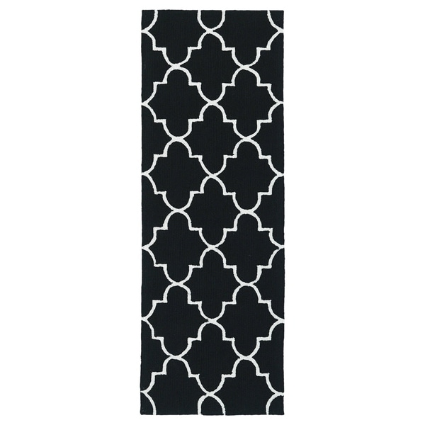Indoor/ Outdoor Handmade Getaway Black Tiles Rug (2'0 x 6'0) - 2' x 6'
