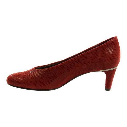 vaneli dayle pump