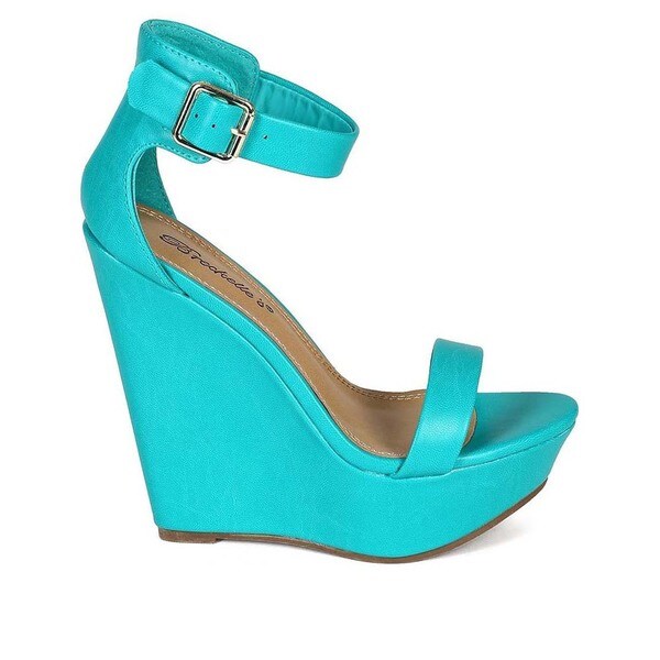 breckelles platform sandals