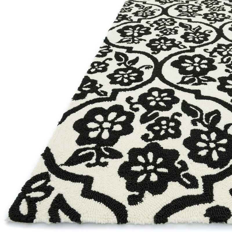 Hand-hooked Indoor/ Outdoor Capri Ivory/ Black Rug