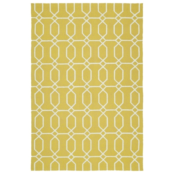 Indoor/Outdoor Handmade Getaway Gold Links Rug (4'0 x 6'0) - 4' x 6'