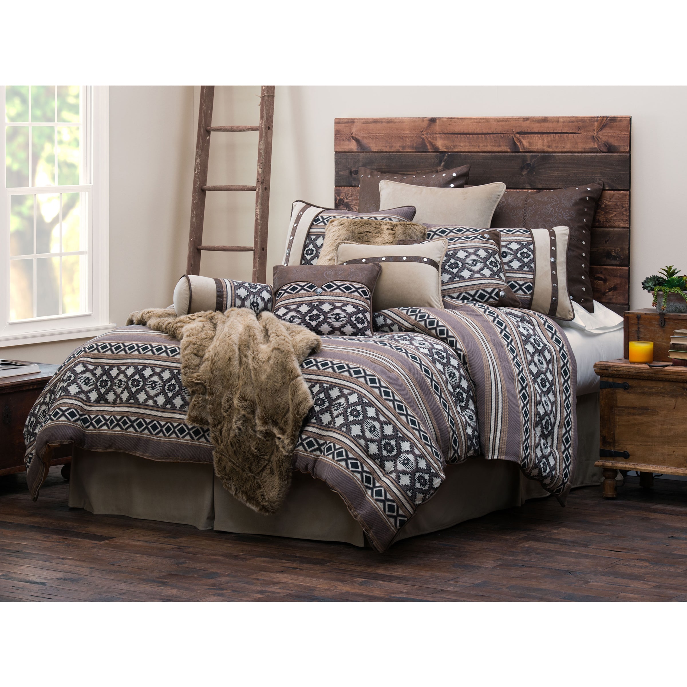 Hiend Accents Tucson 5 Piece Comforter Set Overstock 10108611