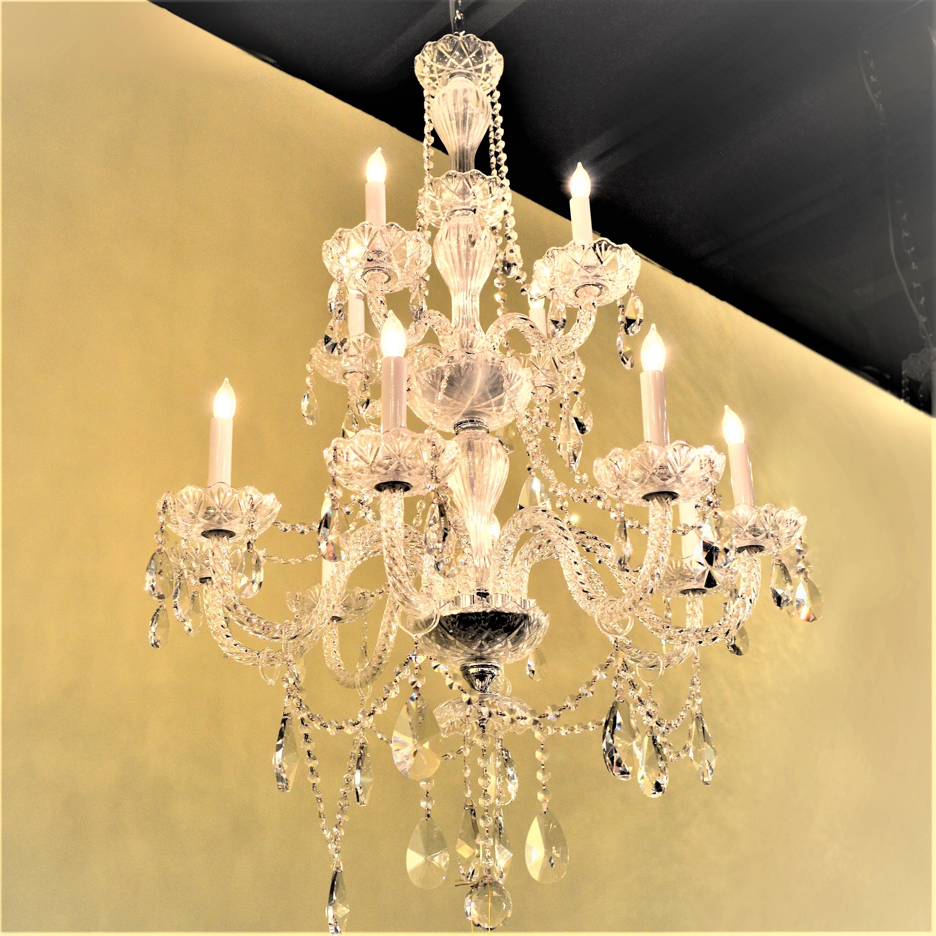 Venetian Italian Style 12-light Full Lead Crystal Chrome Finish Chandelier (8 light Chrome Finish Crystal Chandelier) - Chandeliers For Bedrooms by Overstock.com