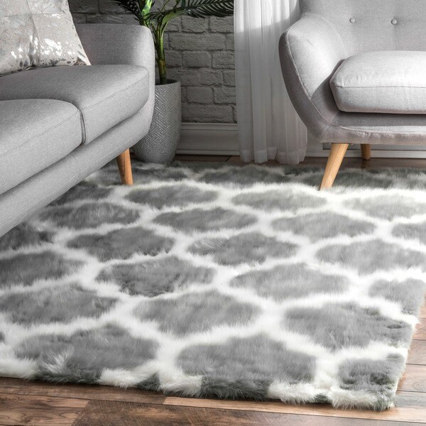 nuLOOM Faux Sheepskin Solid Soft and Plush Cloud Trellis Kids Shag Rug (5' x 7') - 5' x 7'