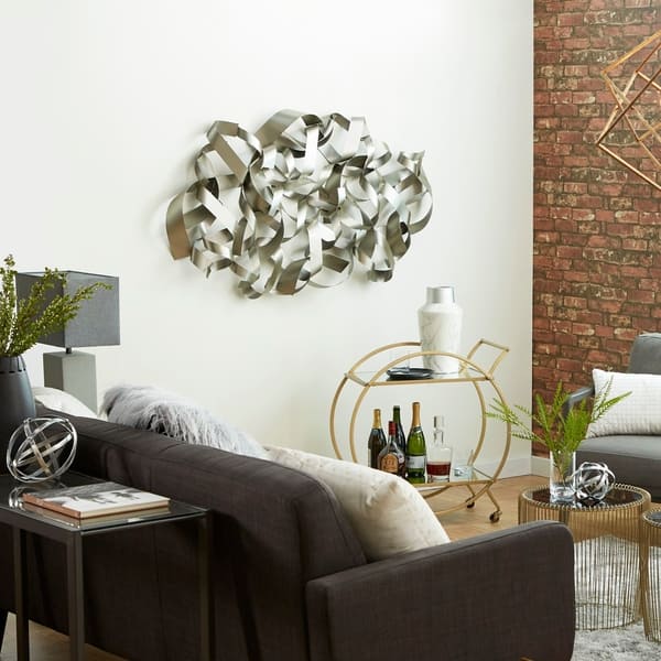 Majestically Designed Metal Wall Decor