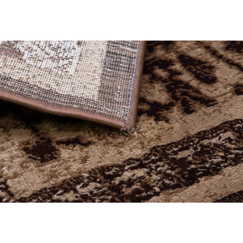 Linon Platinum Collection Iron Gate Quatrefoil Modified Polyester Area Rug
