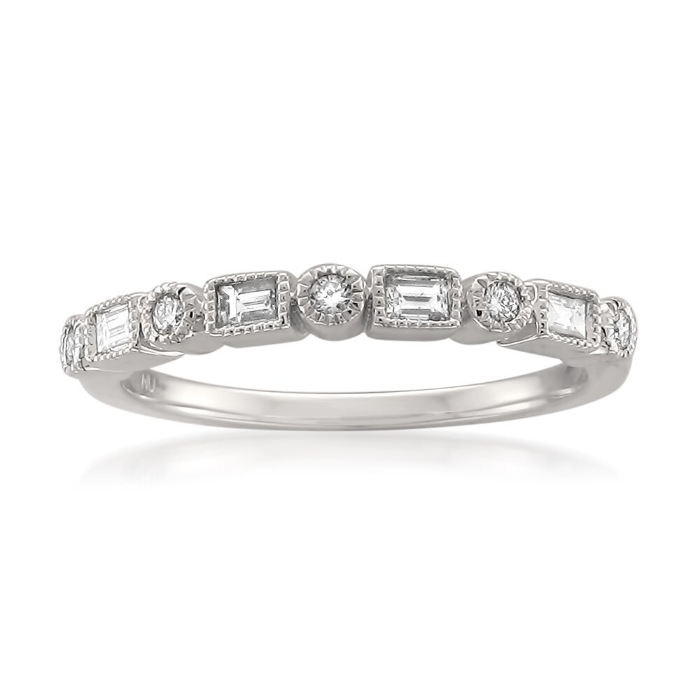female baguette diamond band