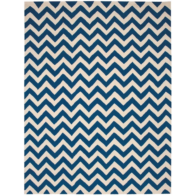Nourison Portico Chevron Indoor / Outdoor Area Rug - 8' x 10'6" - Dark Blue