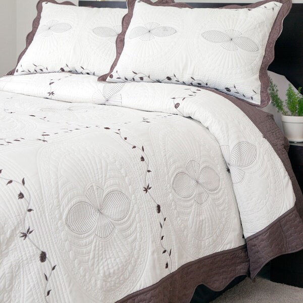 Windsor Home Zoey Embroidered 3-piece Quilt Set