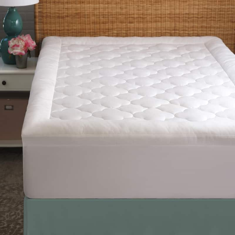 Premium Overfilled Cotton Mattress Pad 300 Thread Count by Grandeur Collection - White