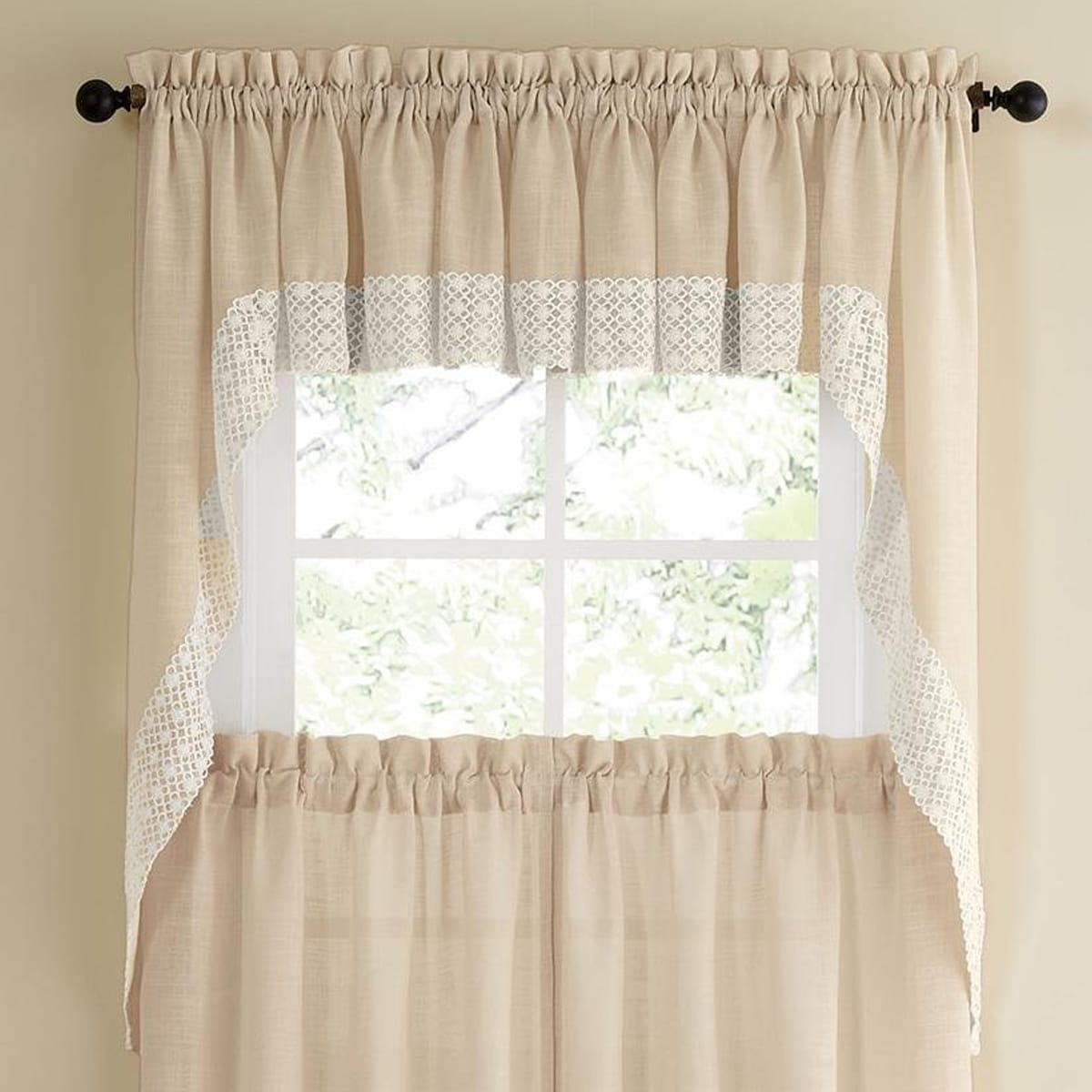 Shop French Vanilla Country Style Curtain Parts With White Daisy