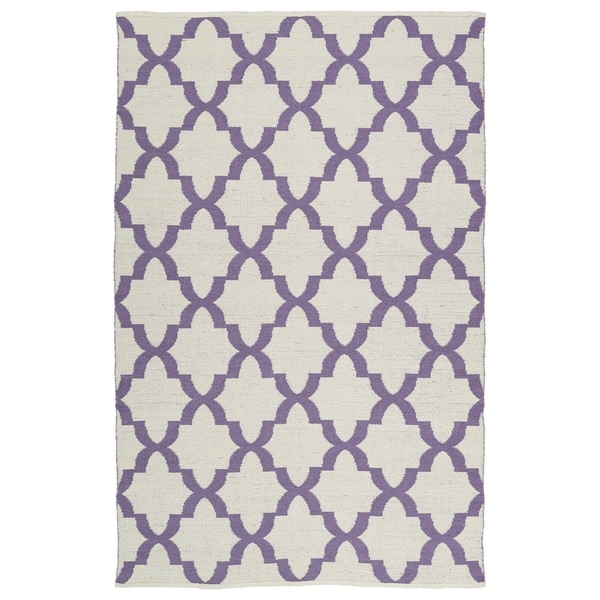 Indoor/Outdoor Laguna Ivory and Lilac Trellis Flat-Weave Rug (5'0 x 7'6) - 5' x 7'6"