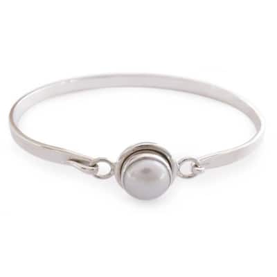 Handmade Sterling Silver Aesthetic Moon Pearl Bangle (India)