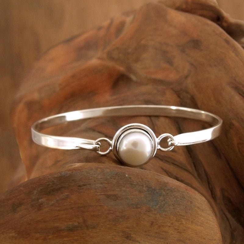 Handmade Sterling Silver Aesthetic Moon Pearl Bangle (India)
