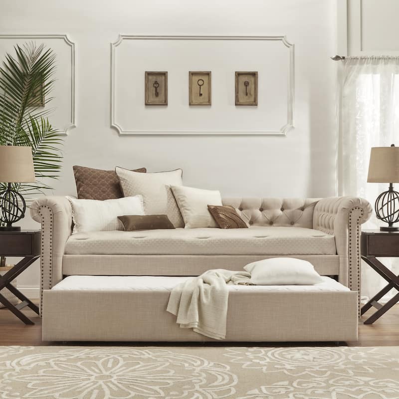 Knightsbridge Chesterfield Daybed by iNSPIRE Q Artisan