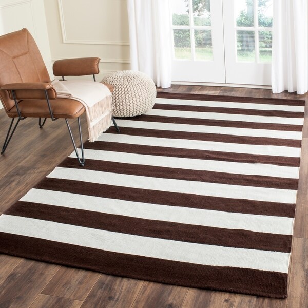 Safavieh Hand-woven Montauk Chocolate/ Ivory Cotton Rug - 5' x 8'