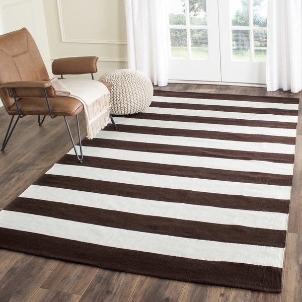 Safavieh Hand-woven Montauk Chocolate/ Ivory Cotton Rug - 5' x 8'