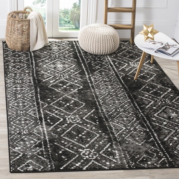 Safavieh Adirondack Vintage Boho Black/ Silver Rug (8' x 10') - 8' x 10'