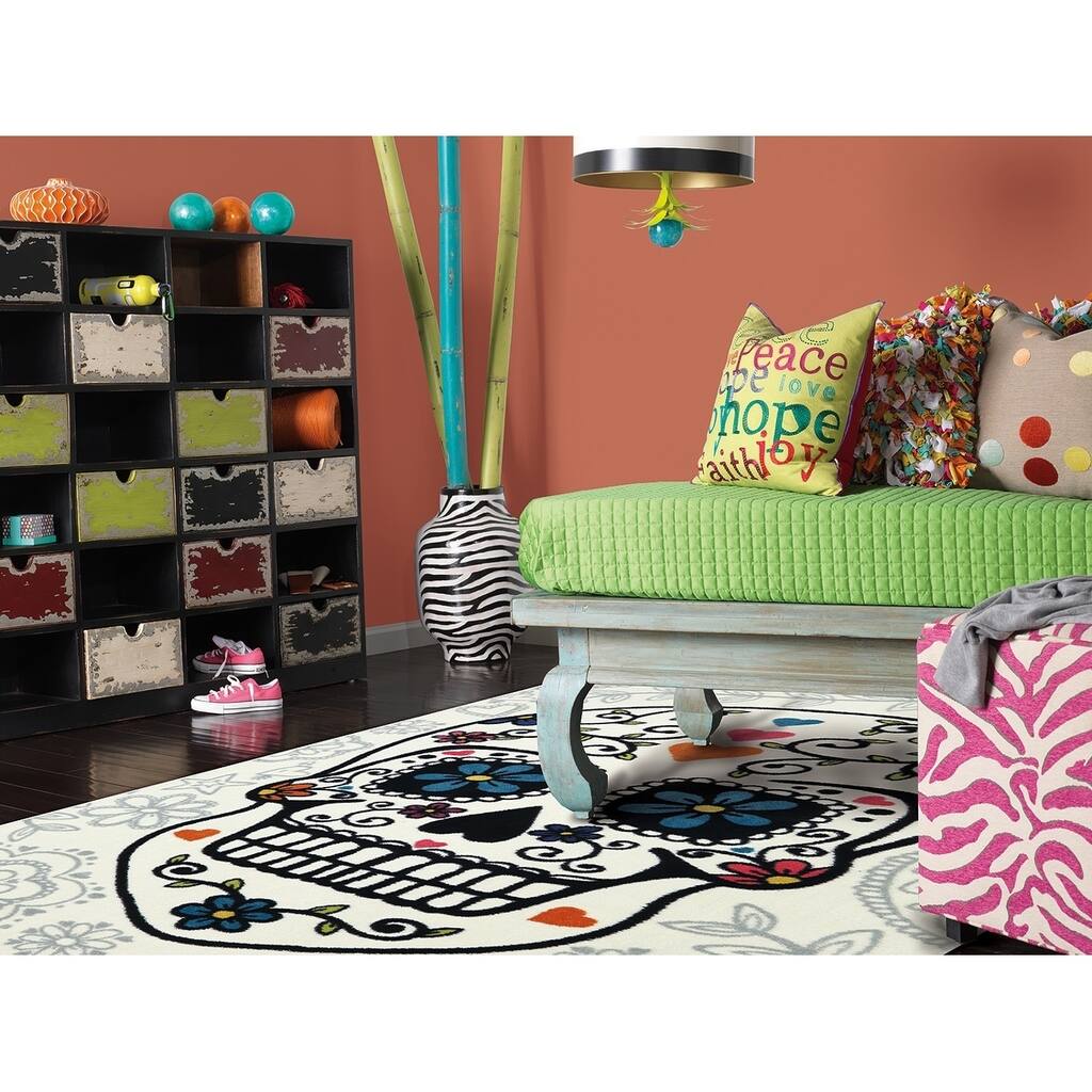 Mohawk Home Aurora Sugar Skull Rug (5' x 8') - 5' x 8'