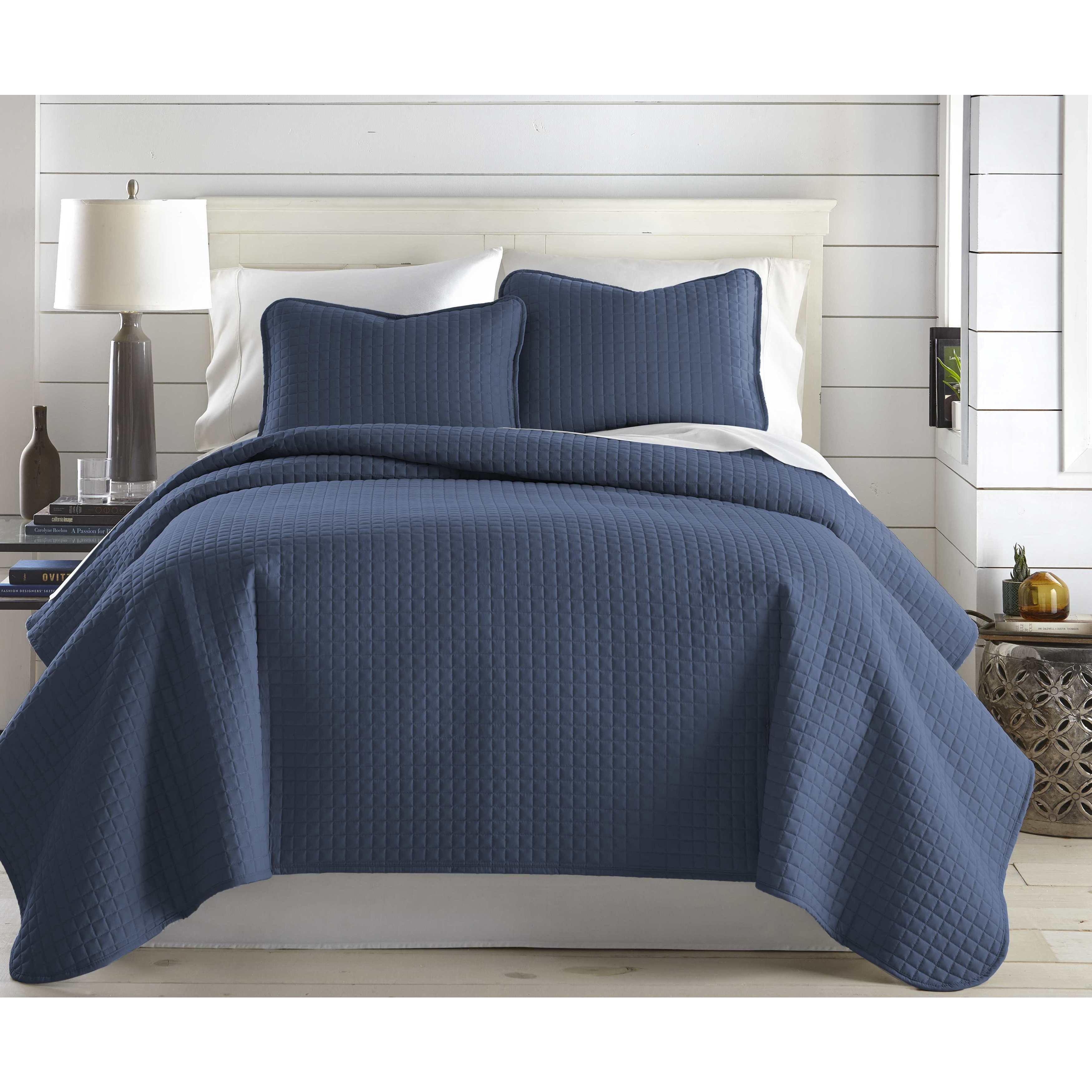 Queen King Size Navy Blue Embossed Oversized 3 Pc Quilt Set