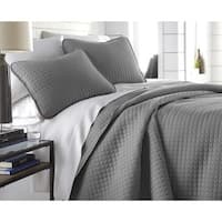 Oversized Solid 3-piece Quilt Set by Southshore Fine Linens