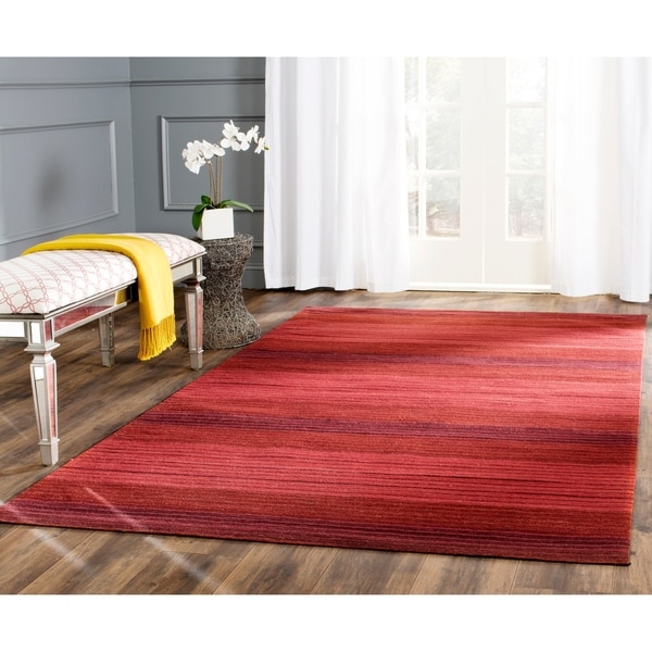 Safavieh Hand-woven Marbella Red Wool Rug - 8' x 10'