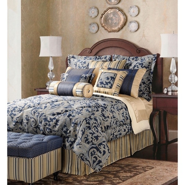 Shop Jennifer Taylor Navy/ Ivory Oversized Kingsize 10piece Comforter