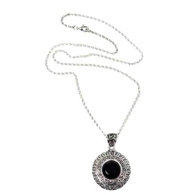 Handmade Sterling Silver 'Frangipani Secrets' Onyx Necklace (Indonesia)