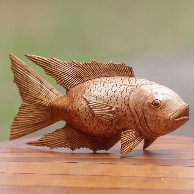 Handmade Suar Wood Goldfish Sculpture (Indonesia)