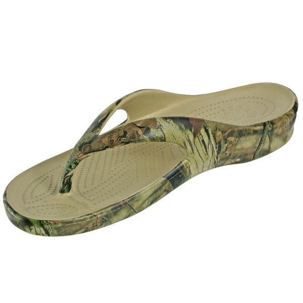 mossy oak flip flops