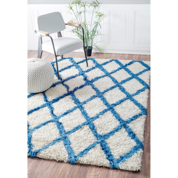 nuLOOM Handmade Modern Soft and Plush White Trellis Shag Rug (86 x 11