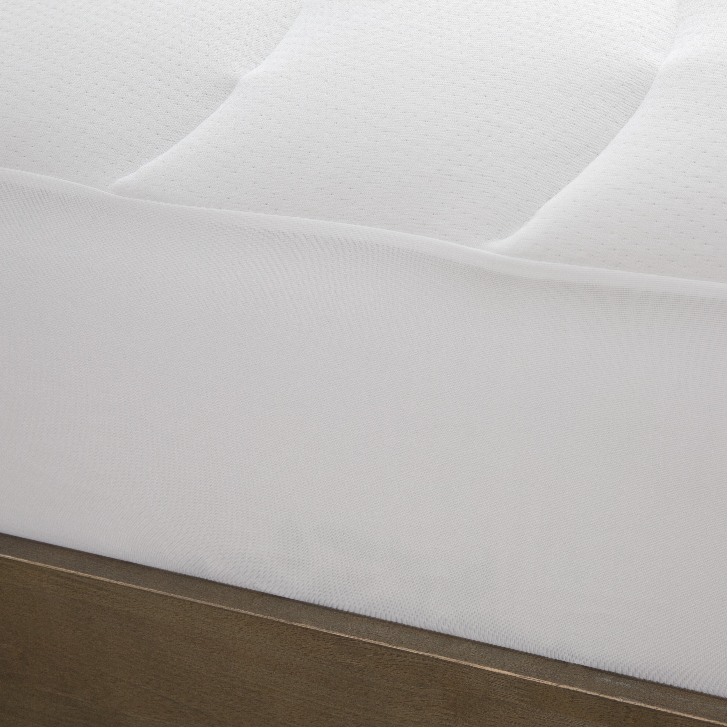 Grandeur Collection Coolmax Performance Mattress Pad - White - Bed Bath 