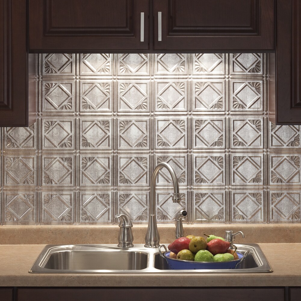 Fasade Traditional Style 4 Backsplash In Crosshatch Silver 15 Square Foot Kit On Sale Overstock 10319895