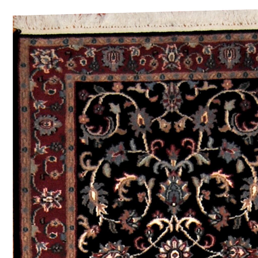 Handmade One-of-a-Kind Isfahan Wool Rug (India) - 2'9 x 11'8