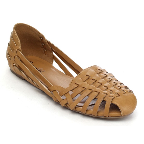 flat strappy closed toe sandals
