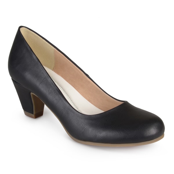 Comfort Fit Round Toe Classic Pumps 